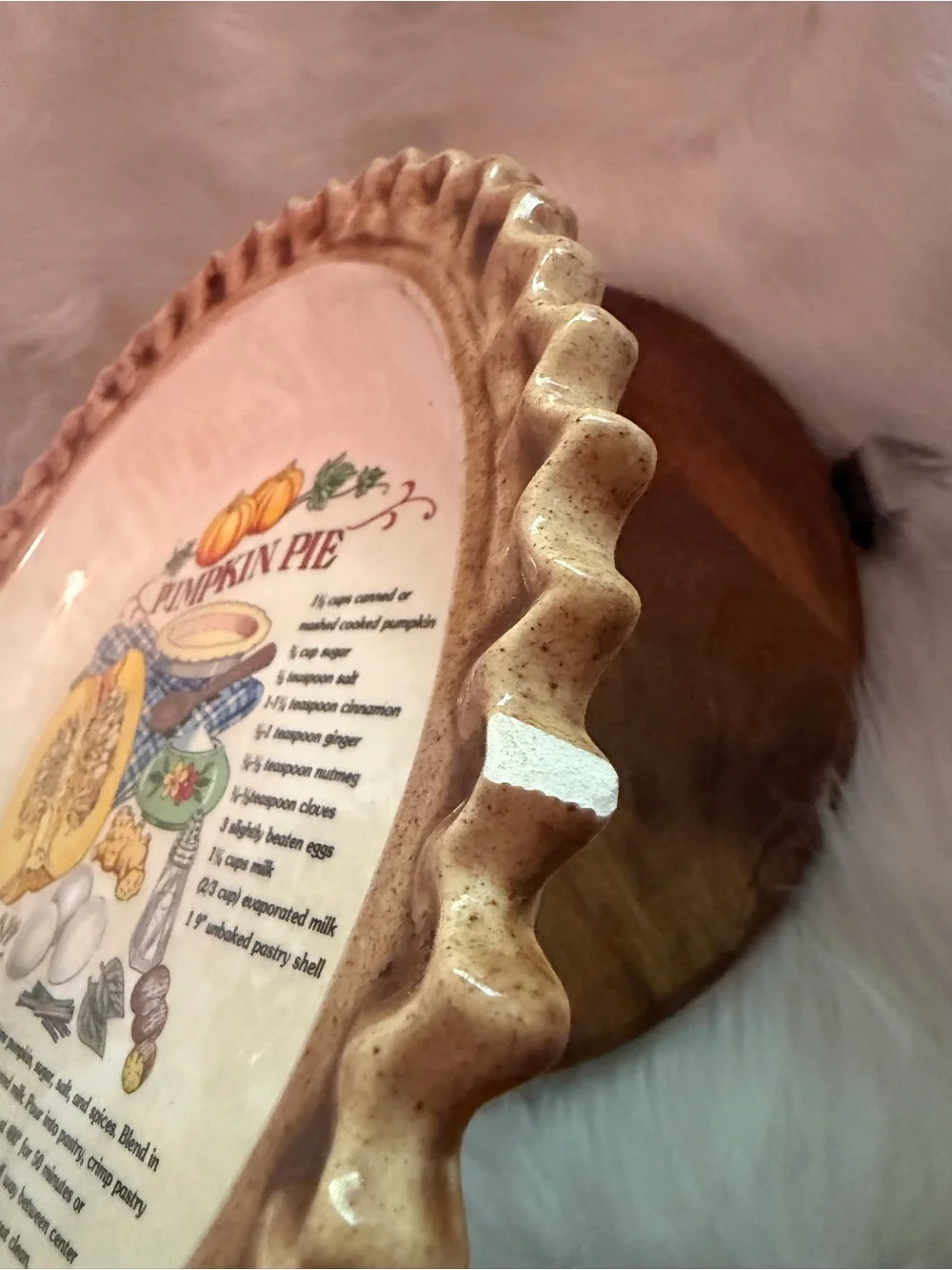 Pumpkin Pie Ceramic Pie Dish - Brown and Cream